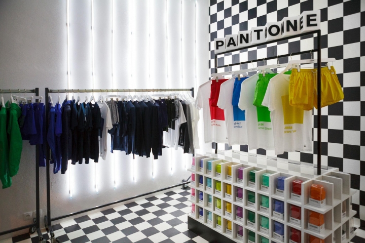 Pantone Universe Colorwear Pop up store in Paris